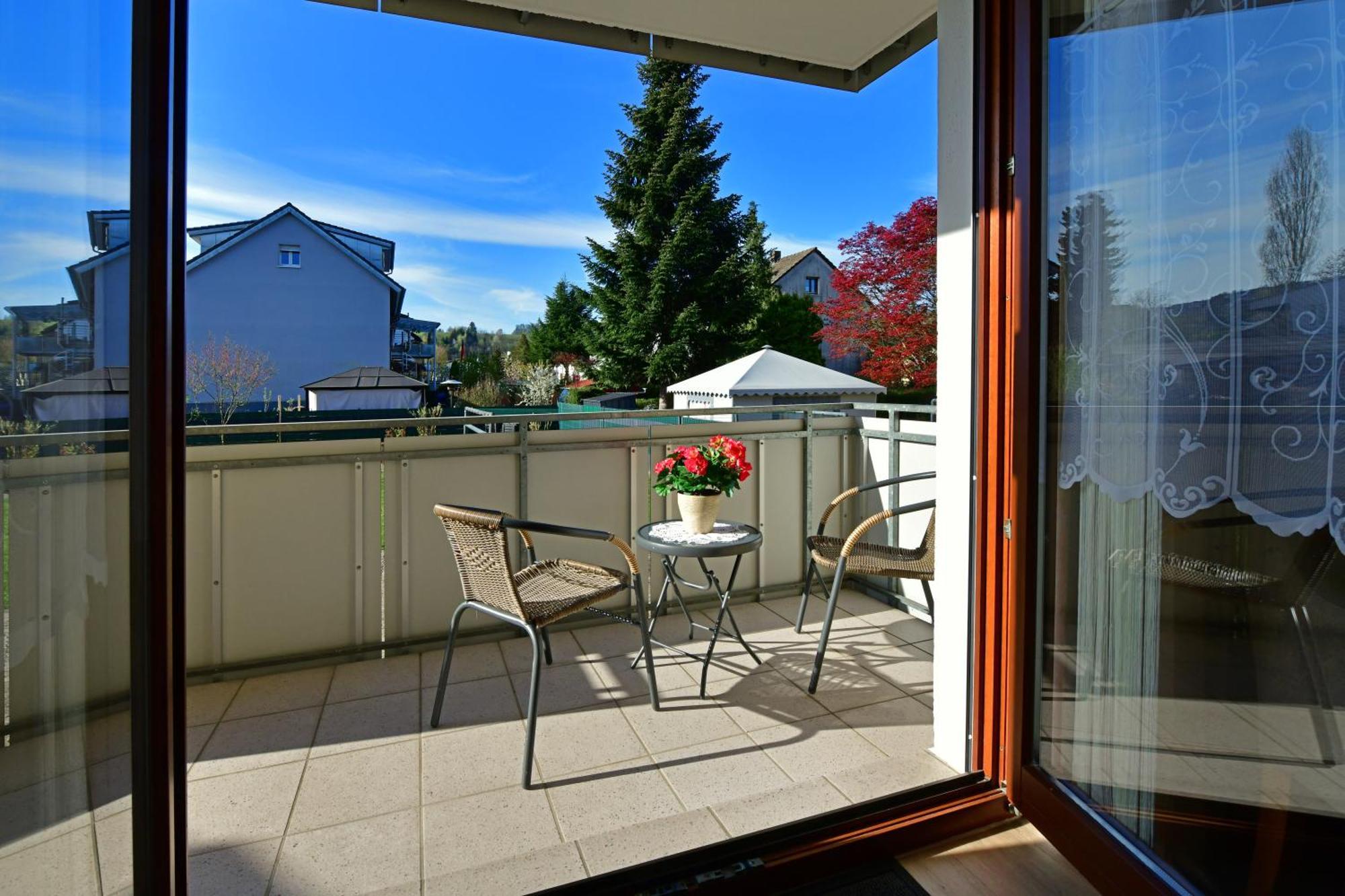Gaestehaus In Schopfheim, 20 Km Zur Schweiz-Basel, Direkte S-Bahnverbindung Exterior photo